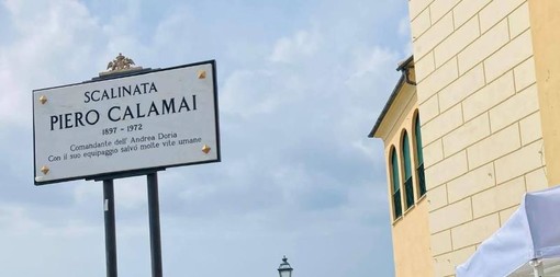 La scalinata di Boccadasse intitolata al comandante dell''Andrea Doria' Piero Calamai (FOTO)