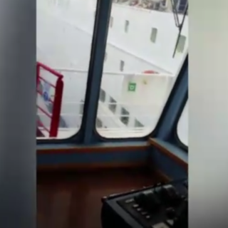 Scontro tra navi a Olbia: un traghetto è della compagnia genovese Tirrenia