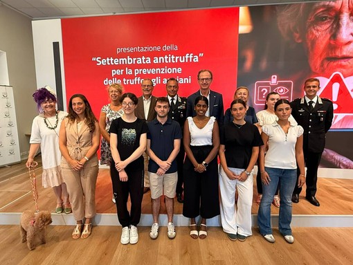 Anziani e truffe online, al via in Liguria la "Settembrata AntiTruffa": laboratori, carabinieri e studenti in campo Anziani e truffe online, al via in Liguria la "Settembrata AntiTruffa": laboratori, carabinieri e studenti in campo