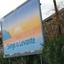"Sorge a Levante", la pubblicità anonima affissa in città per promuovere la prossima apertura... di un supermercato "Sorge a Levante", la pubblicità anonima affissa in città per promuovere la prossima apertura... di un supermercato