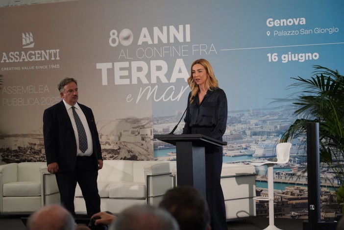 Futuro del porto, Salis: “Comune supporterà l'attività con Piano Regolatore Portuale integrato nel PUC” Futuro del porto, Salis: “Comune supporterà l'attività con Piano Regolatore Portuale integrato nel PUC”