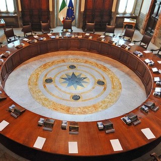 Il governo vara il Decreto Sicurezza: stretta su "manifestanti pericolosi" e coltelli, più tutele per le forze dell'ordine