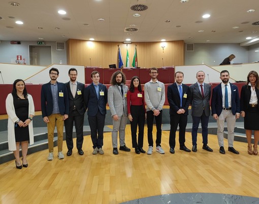 Studenti universitari a lezione in Consiglio regionale (FOTO)