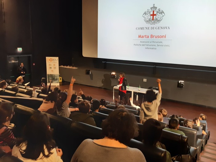 Mobilità scolastica sostenibile: festa e premi al Salone Orientamenti per “Siamo nati per camminare” Mobilità scolastica sostenibile: festa e premi al Salone Orientamenti per “Siamo nati per camminare”