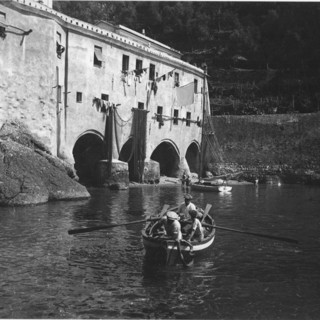 "La Riviera Ligure": la mostra fotografica dall'archivio storico di Gaetano Canepa "La Riviera Ligure": la mostra fotografica dall'archivio storico di Gaetano Canepa