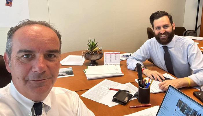 Tari, il Pd replica a Bogliolo: “Recita per Zelig: collegare gli aumenti a un termovalorizzatore è un capolavoro di confusione economica" Tari, il Pd replica a Bogliolo: “Recita per Zelig: collegare gli aumenti a un termovalorizzatore è un capolavoro di confusione economica"