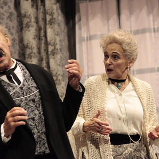 Domenica ai Parchi di Nervi Tullio Solenghi in scena con "Maneggi per maritare una figlia"