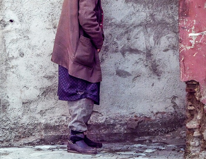 “Non si può mettere il disagio sotto il tappeto”: tra via XX Settembre, Piccapietra e il Carlo Felice la Genova che vive ai margini trova casa in strada “Non si può mettere il disagio sotto il tappeto”: tra via XX Settembre, Piccapietra e il Carlo Felice la Genova che vive ai margini trova casa in strada