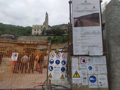 Scolmatore, presidio al cantiere: &quot;Preoccupati per i 50 posti di lavoro a rischio&quot; (Foto e Video)