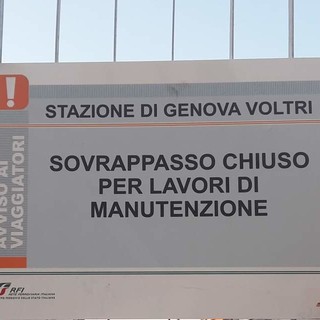 Stazione di Voltri: passerella chiusa da agosto, ma i lavori non sono mai partiti