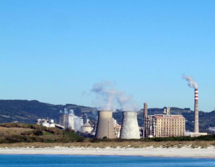 Solvay: quelle spiagge troppo bianche, ex Ministro indagato