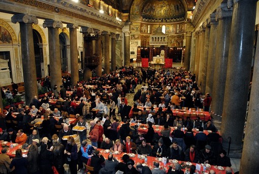 Anche a Genova “A Natale aggiungi un posto a tavola”