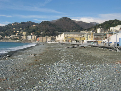 Voltri, domani pomeriggio via ai lavori in spiaggia