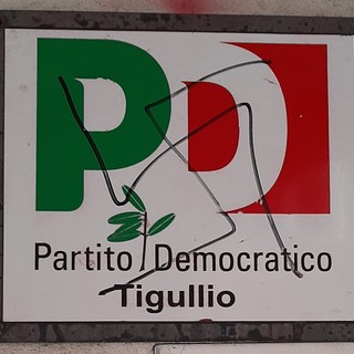 Svastica sulla sede PD a Chiavari, la solidarietà da Elly Schlein: "Un vile atto vandalico"
