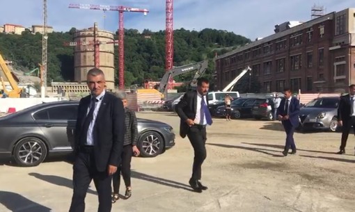 Commemorazione Ponte: l'arrivo di Salvini e Di Maio (VIDEO) Commemorazione Ponte: l'arrivo di Salvini e Di Maio (VIDEO)