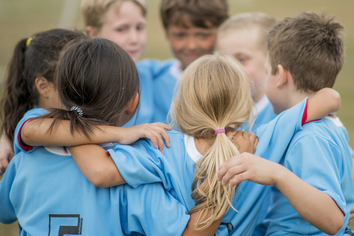 Sport gratis per 100 ragazzi seguiti dai servizi sociali con il progetto "Campioni si diventa"