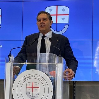 Coronavirus, Toti: &quot;Da domani coprifuoco alle 23, Liguria tra le prime regioni in zona bianca dal 7 giugno&quot;