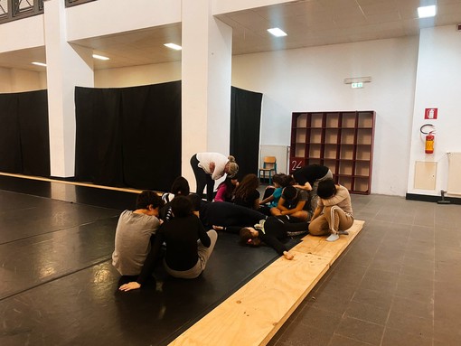 Recuperare relazione e contatto post pandemia con la danza (e non solo): i progetti della scuola di Voltri