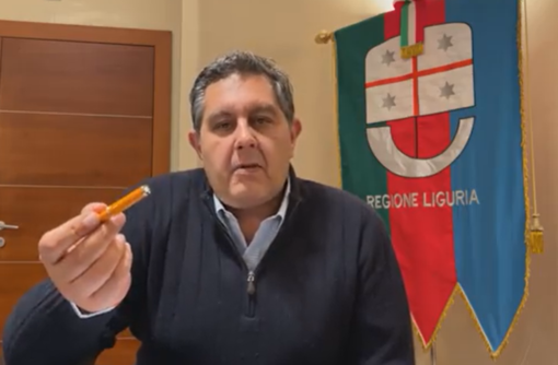 Toti rassicura sulle consegne: "La campagna vaccinale non subirà ritardi" Toti rassicura sulle consegne: "La campagna vaccinale non subirà ritardi"