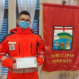 Il Municipio VII Ponente dona tute protettive e guanti al personale delle pubbliche assistenze (FOTO)