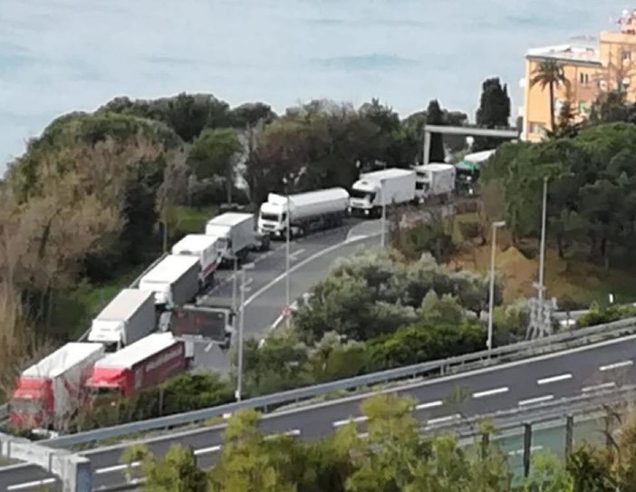 Autostrade, Toti: &quot;Nessuna risposta dal Mit. Qualcuno vuole boicottare la Liguria&quot;