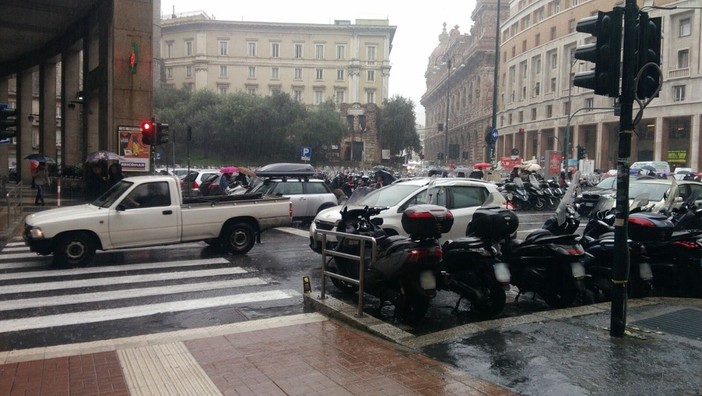 Allerta per temporali su Genova, tutte le disposizioni del Centro Operativo Comunale