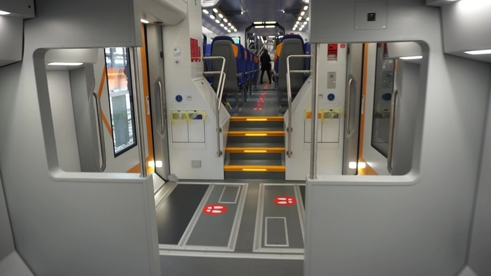 Disabili fatti scendere dal treno, Toti: "Sentito il ministro Giovannini, servono più convogli"