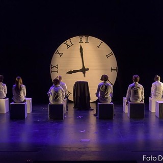 Prosegue la stagione del Teatro dell'Ortica: ritorna 'Temporaneamente presenti (è già qualcosa)' (FOTO)