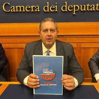 Toti a Roma per presentare il programma elettorale di Italia al Centro