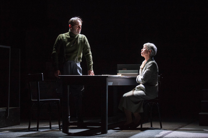 "Eichmann dove inizia la notte", con Ottavia Piccolo e Paolo Pierobon