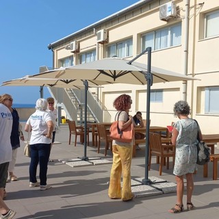 Inaugurata la nuova terrazza della Biblioteca Rosanna Benzi di Voltri Inaugurata la nuova terrazza della Biblioteca Rosanna Benzi di Voltri