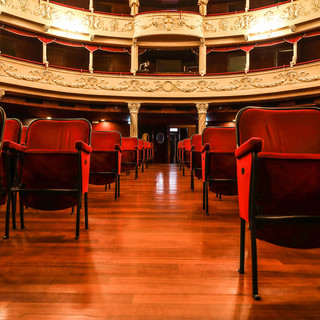 “Facciamo luce sul teatro!”, anche il Teatro Nazionale di Genova in prima fila per l'iniziativa