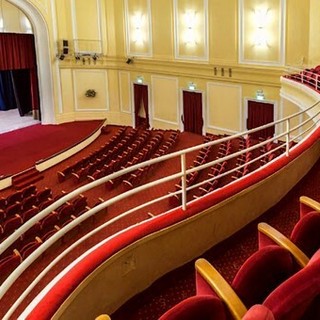 Al Casinò di Sanremo grande attesa per la prima della stagione teatrale Al Casinò di Sanremo grande attesa per la prima della stagione teatrale