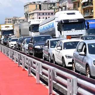 Un flashmob video del Comitato Lungomare Canepa per salvare il progetto di copertura