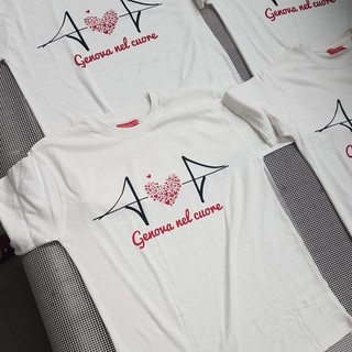 &quot;Genova nel cuore&quot;: in vendita per beneficenza la t-shirt col logo del ponte