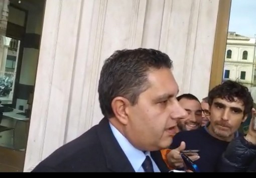 Infrastrutture in Liguria, Toti: "Dal Mit solo tweet, ma abbiamo bisogno di una task force" (VIDEO)