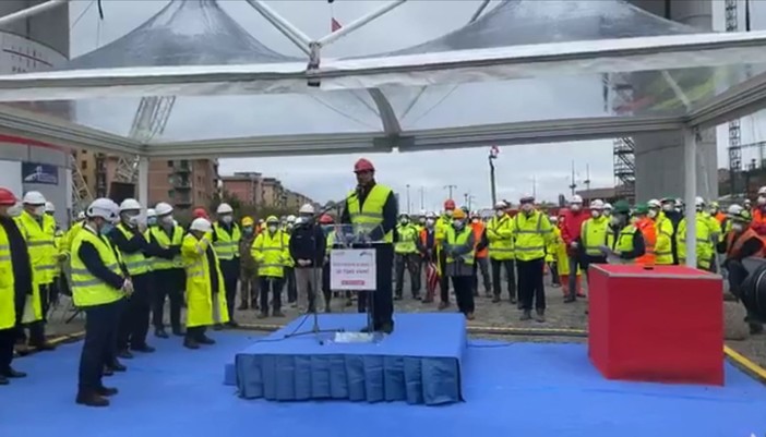 Ponte per Genova, Toti: "Simbolo dell'Italia che riparte" Ponte per Genova, Toti: "Simbolo dell'Italia che riparte"