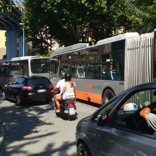 Crollo ponte, viabilità: traffico bloccato in lungomare Canepa