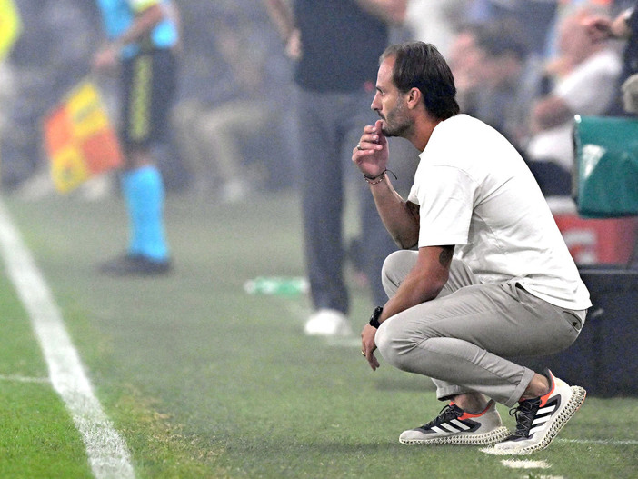Mister Alberto Gilardino durante la sfida al Milan (foto Gabriele Siri) Mister Alberto Gilardino durante la sfida al Milan (foto Gabriele Siri)