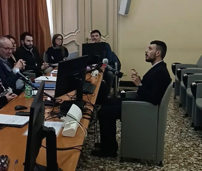 Discussa all’Università di Genova la prima tesi in lingua dei segni: il laboratorio ha triplicato gli studenti in pochi anni