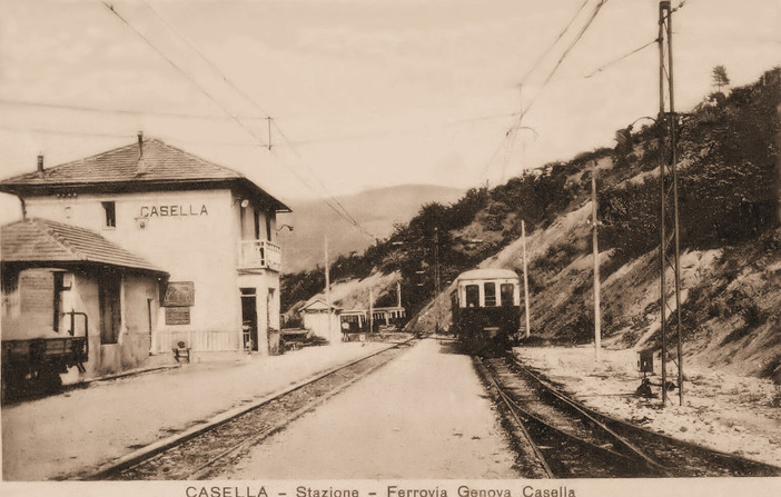 Meraviglie e leggende di Genova - Il trenino di Casella e il suo fascino sospeso tra passato e presente Meraviglie e leggende di Genova - Il trenino di Casella e il suo fascino sospeso tra passato e presente