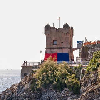 Torre Gropallo di Nervi rossoblù, ancora in corso le indagini