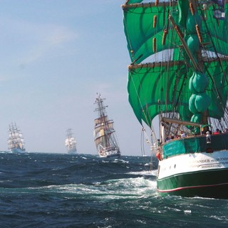 Le Tall Ship fanno tappa a Marina Genova