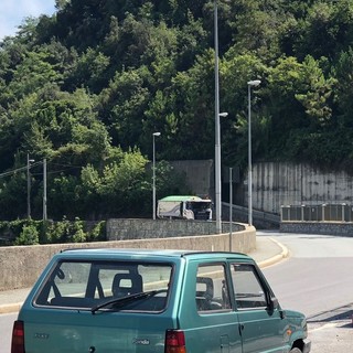 Balleari e Garassino: “Più regole per i camion in Val Varenna”
