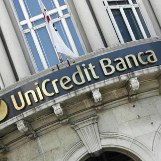 Unicredit, servizi online in tilt: problemi per sito, app e home banking