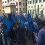 Porto, la denuncia dei sindacati: "Lavoratori dei cassoni senza stipendio da maggio, Confindustria scavalca il sindacato"
