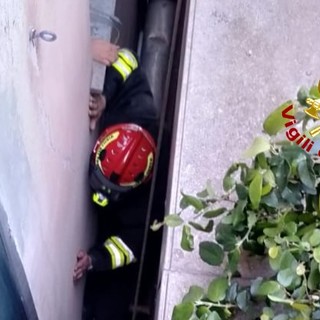 Accusa un malore e finisce in un’intercapedine dell’ospedale Gaslini: donna ricoverata in gravi condizioni