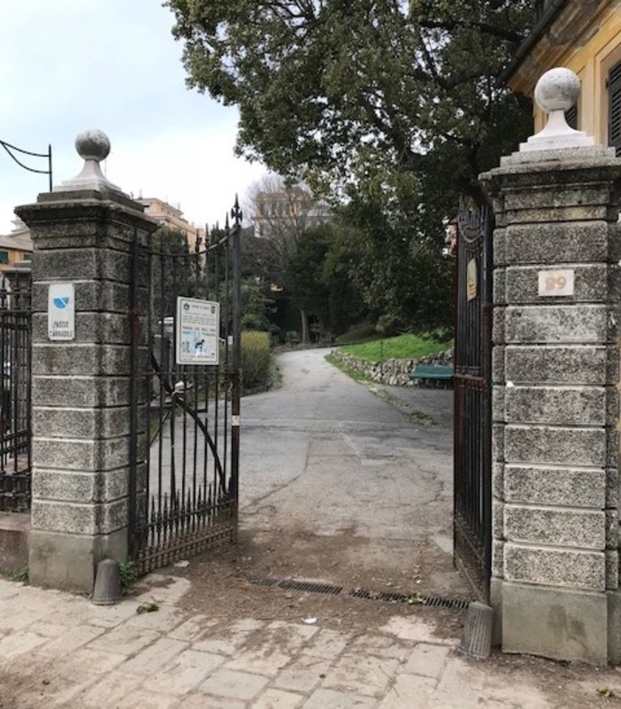 Area cani a Villa Gruber: il Comune dice che non si può fare