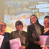 Politiche alimentari, Genova apre il cantiere della food policy: consegnate al Comune le raccomandazioni delle Agorà del cibo