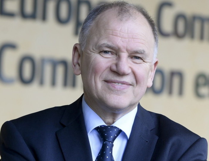 Salute, alimentazione ed il futuro dell'Europa: segui la diretta sul nostro quotidiano con il commissario Vytenis Andriukaitis. Cosa non va e cosa vorresti: chiedilo in tempo reale al Commissario Europeo